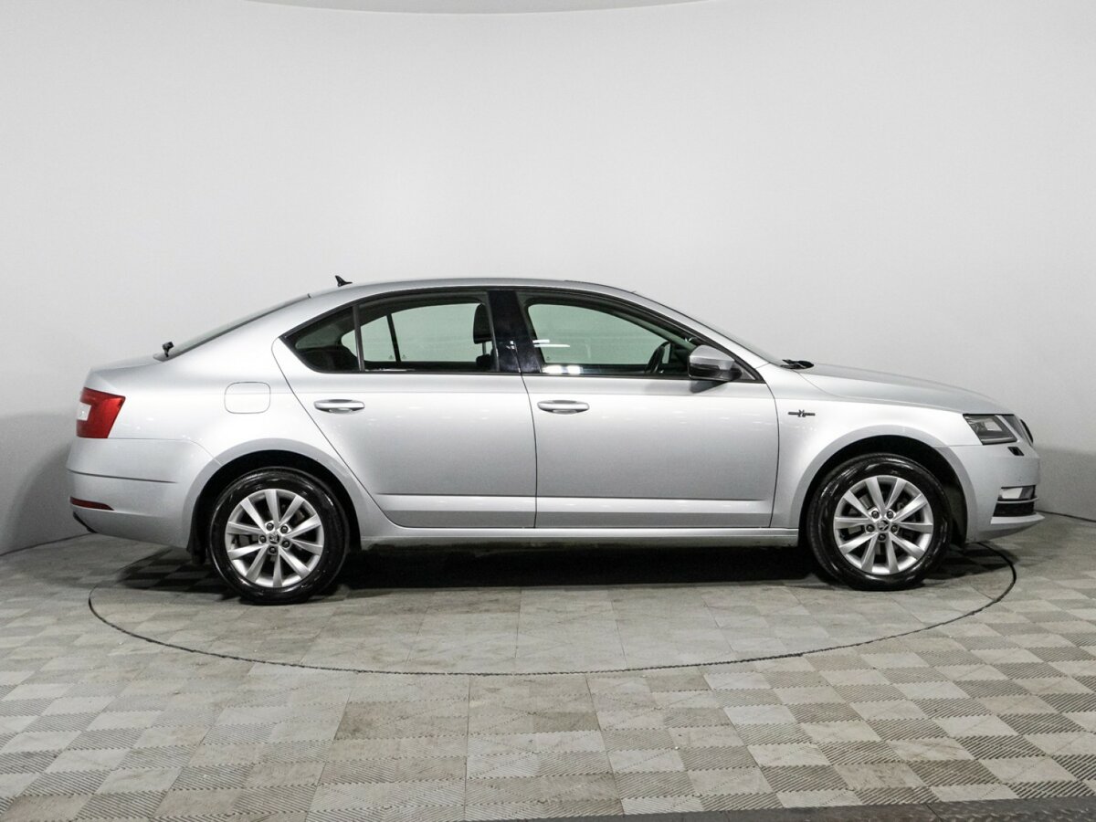 Skoda Octavia III (A7) Рестайлинг, 2020 - фото №4