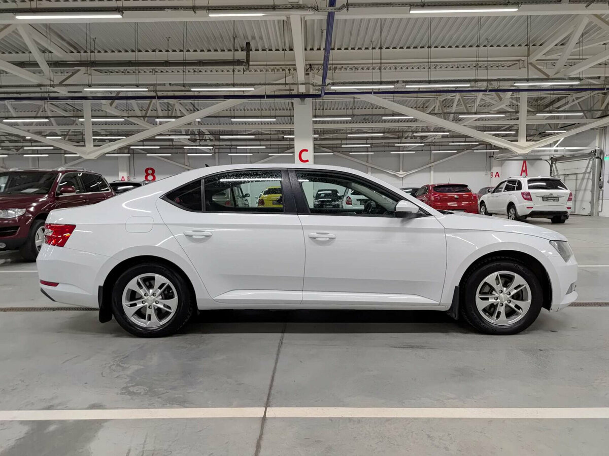 Skoda Superb III, 2016 - фото №4