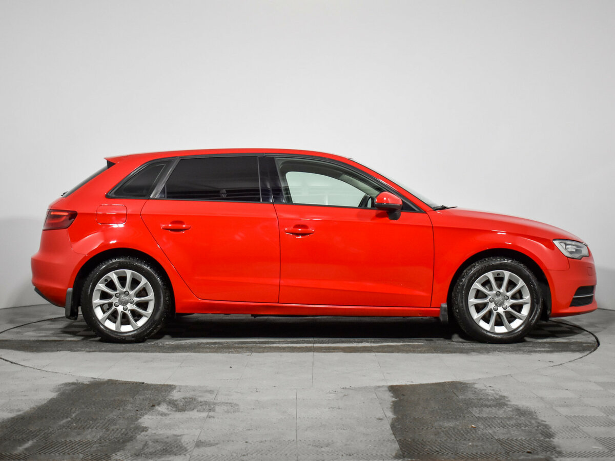 Audi A3 Sportback III (8V), 2013 - фото №4