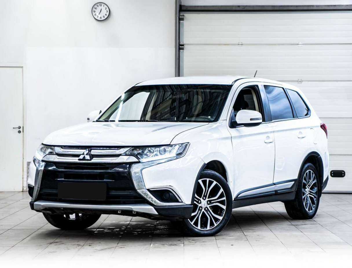 Mitsubishi Outlander, 2015
