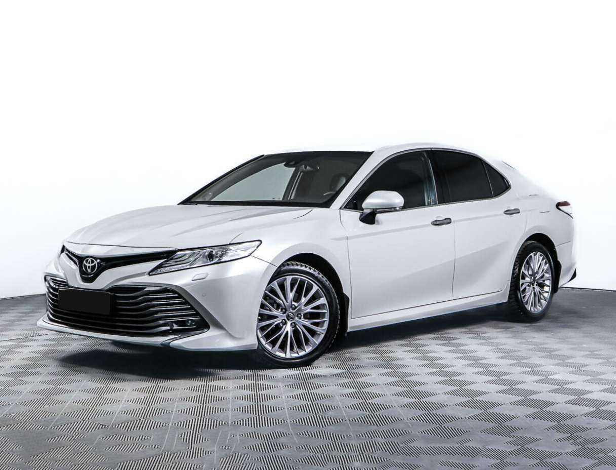 Toyota Camry, 2018