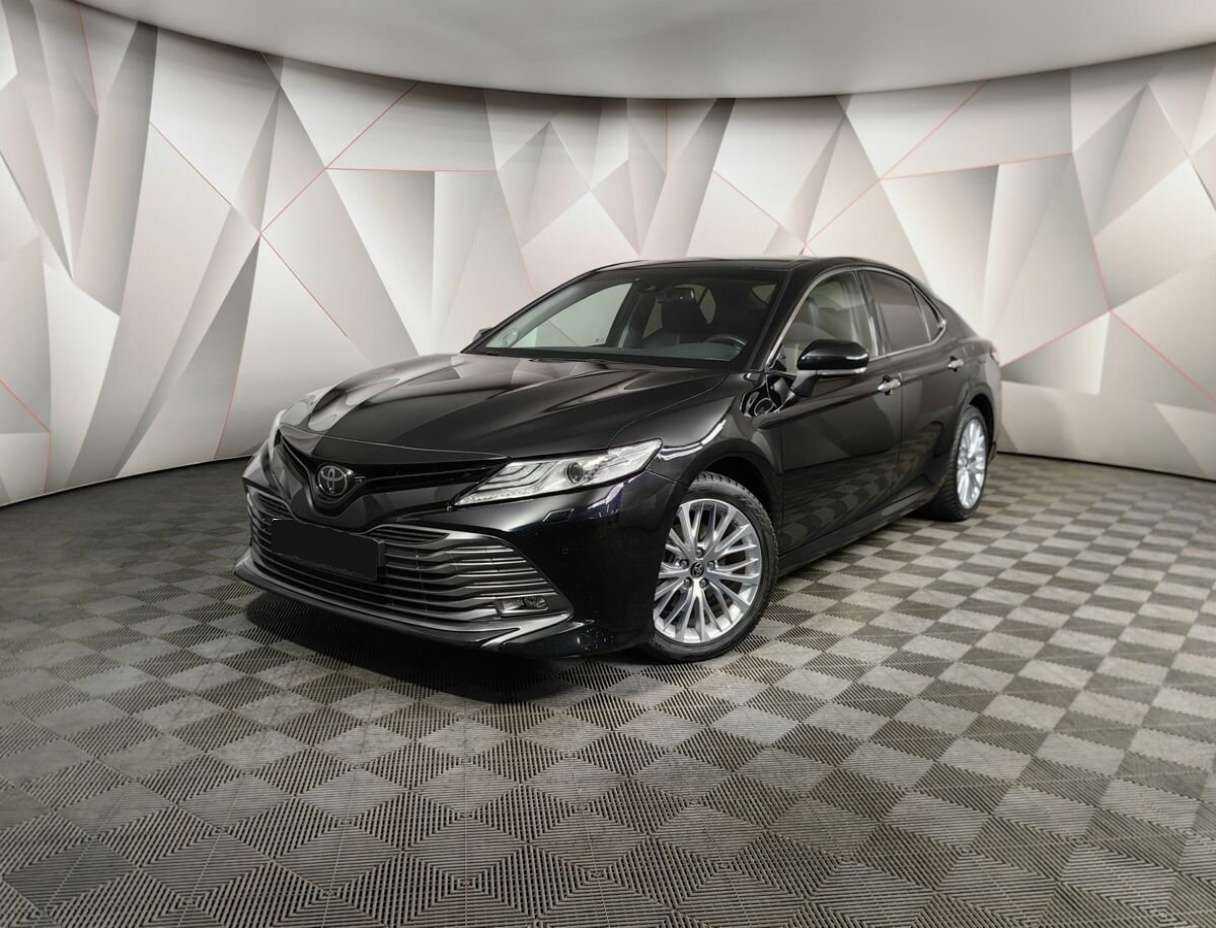 Toyota Camry, 2020