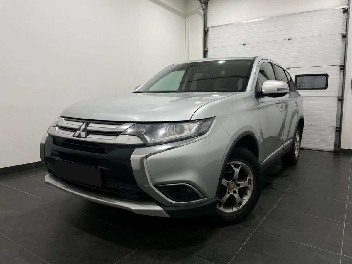 Mitsubishi Outlander, 2016