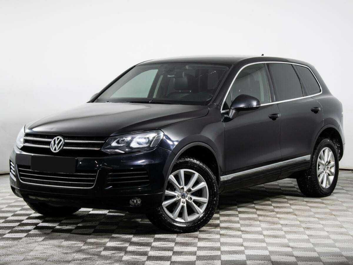 Volkswagen Touareg, 2012 - фото №1