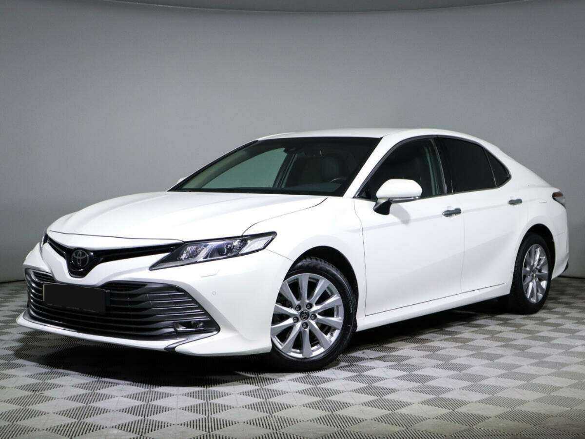 Toyota Camry, 2018
