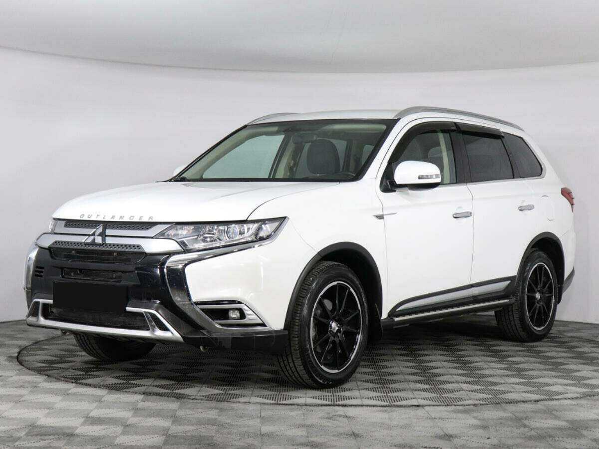 Mitsubishi Outlander, 2020