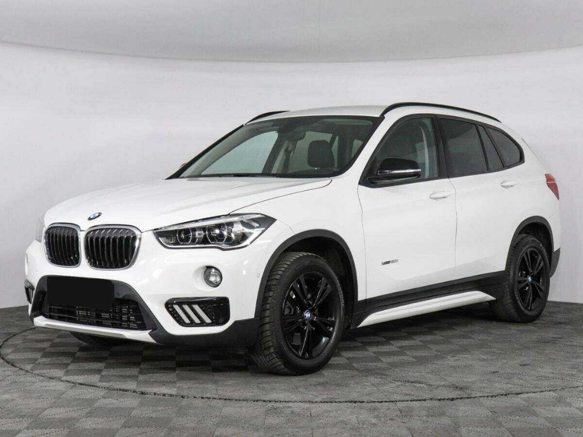 BMW X1 20i xDrive, 2017 - фото №1