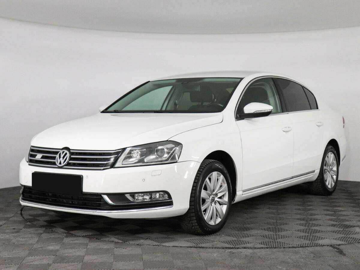 Volkswagen Passat, 2013 - фото №1