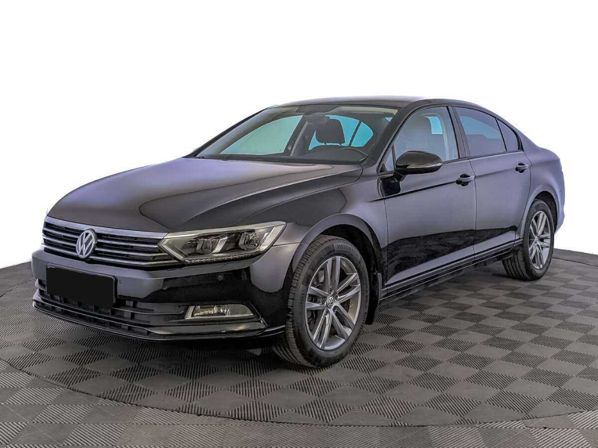 Volkswagen Passat, 2016 - фото №1