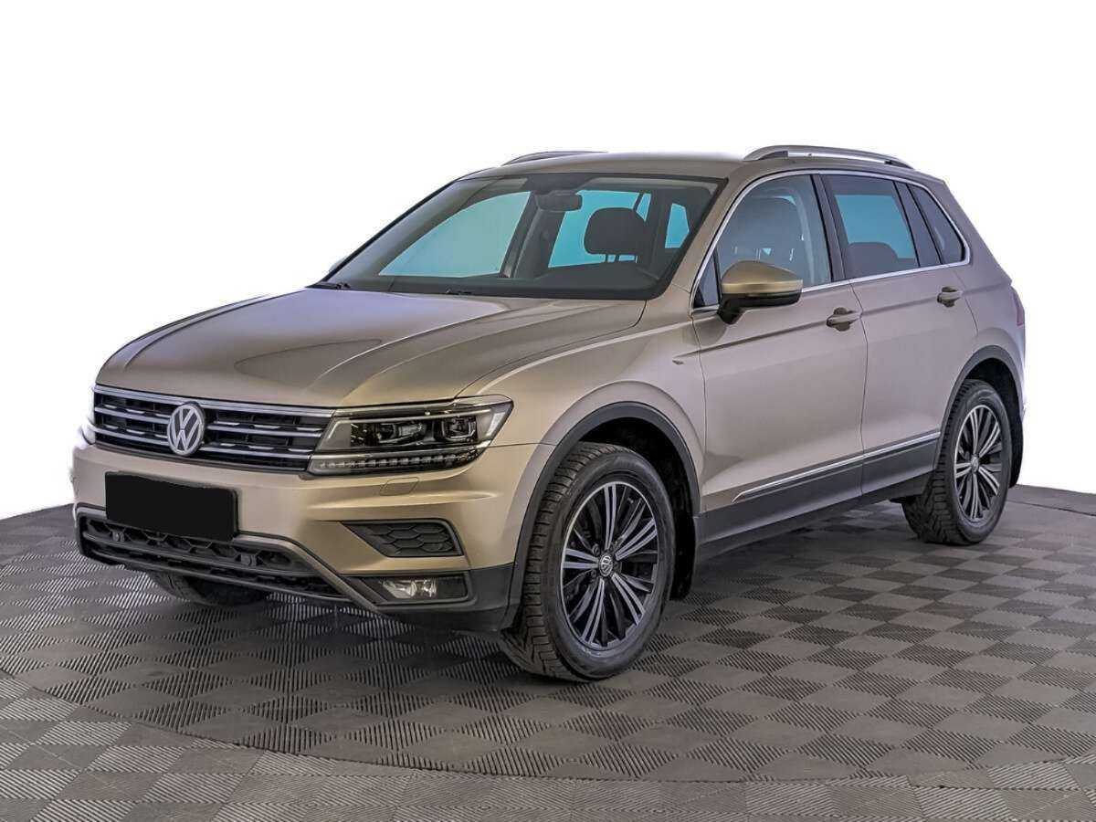Volkswagen Tiguan, 2018 - фото №1
