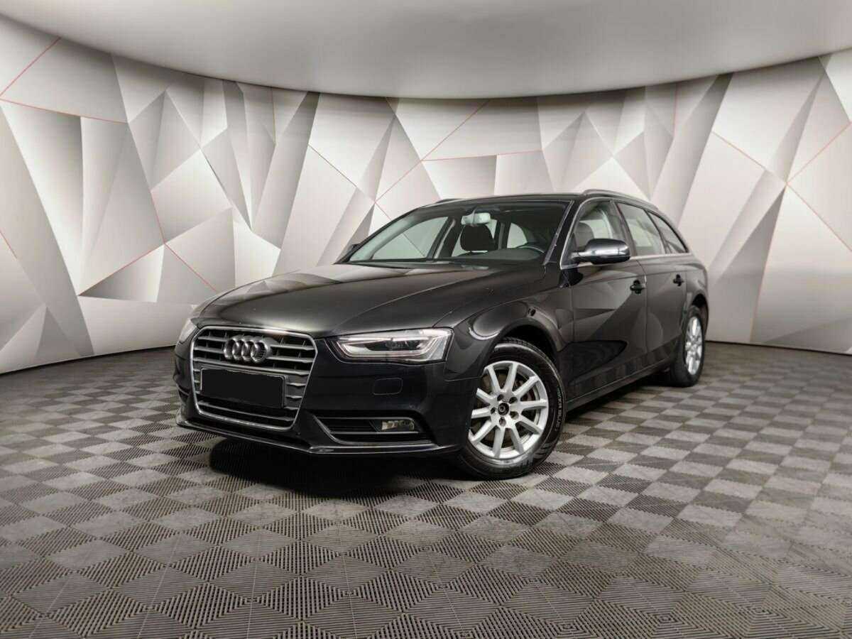 Audi A4, 2012