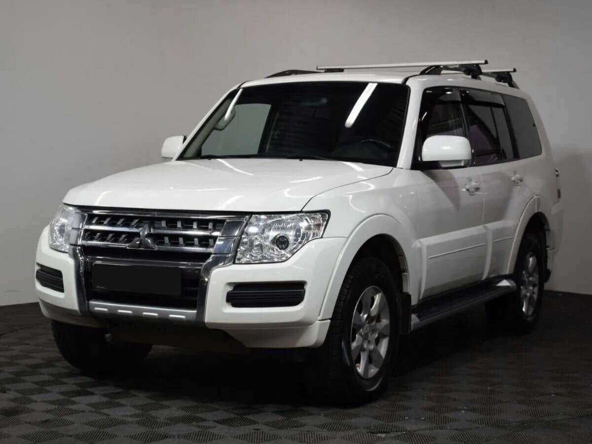 Mitsubishi Pajero, 2015