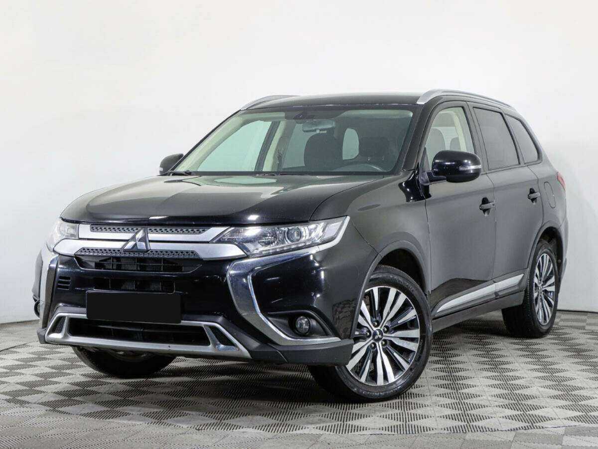Mitsubishi Outlander, 2020 - фото №1