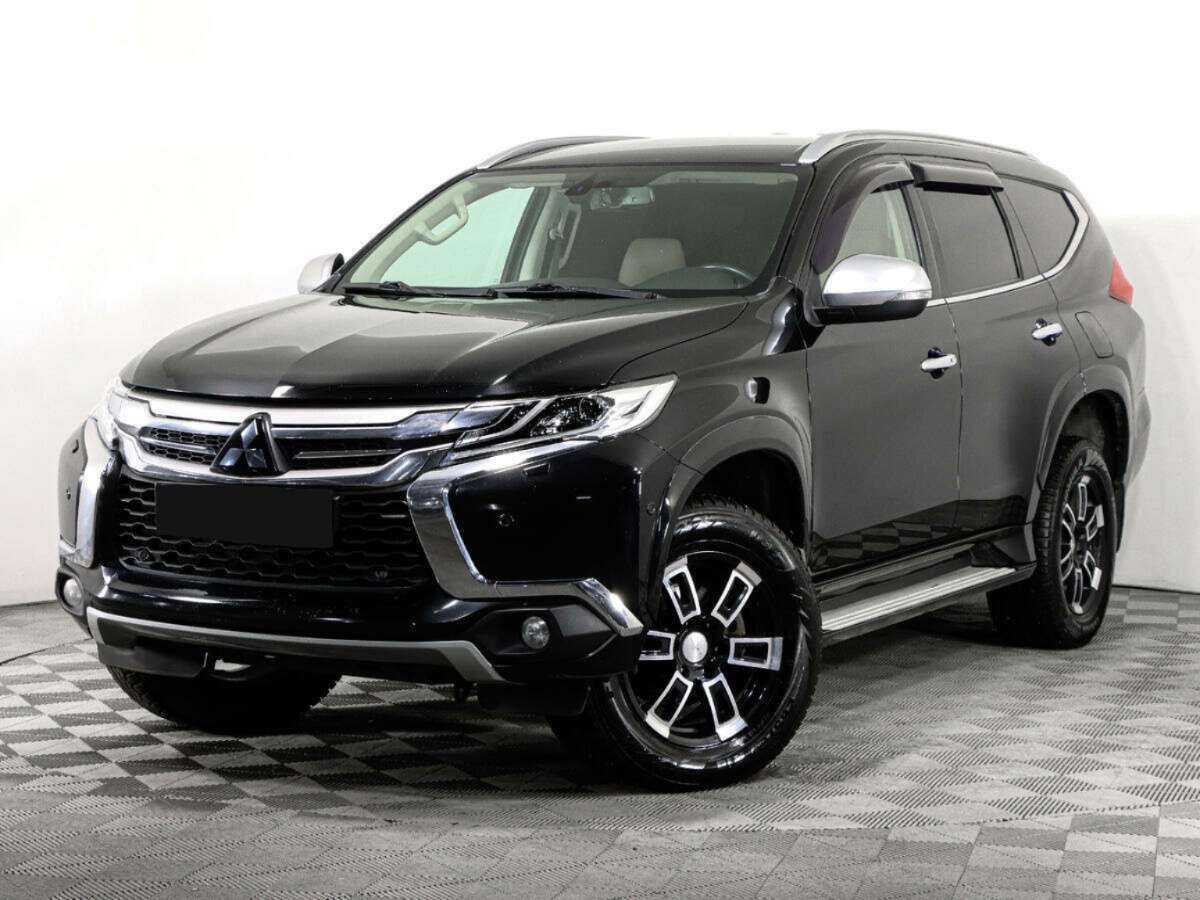 Mitsubishi Pajero Sport, 2017 - фото №1