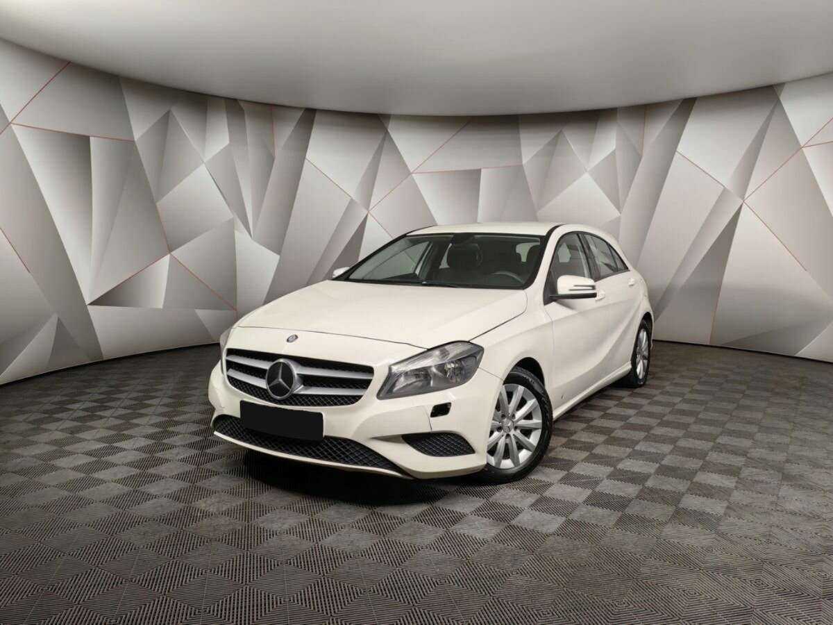 Mercedes-Benz A-Класс 180, 2014