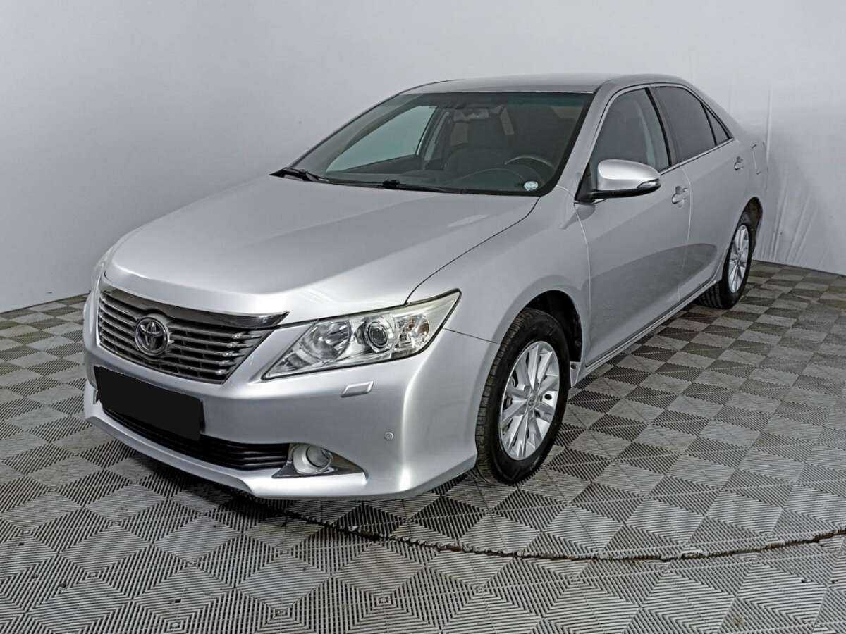 Toyota Camry, 2012 - фото №1