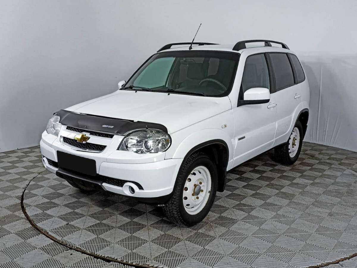 Chevrolet Niva, 2016 - фото №1