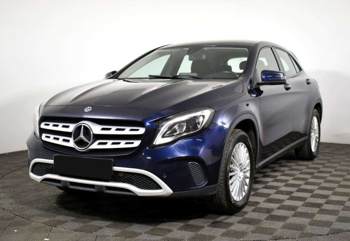 Mercedes-Benz GLA 200, 2018 - фото №1