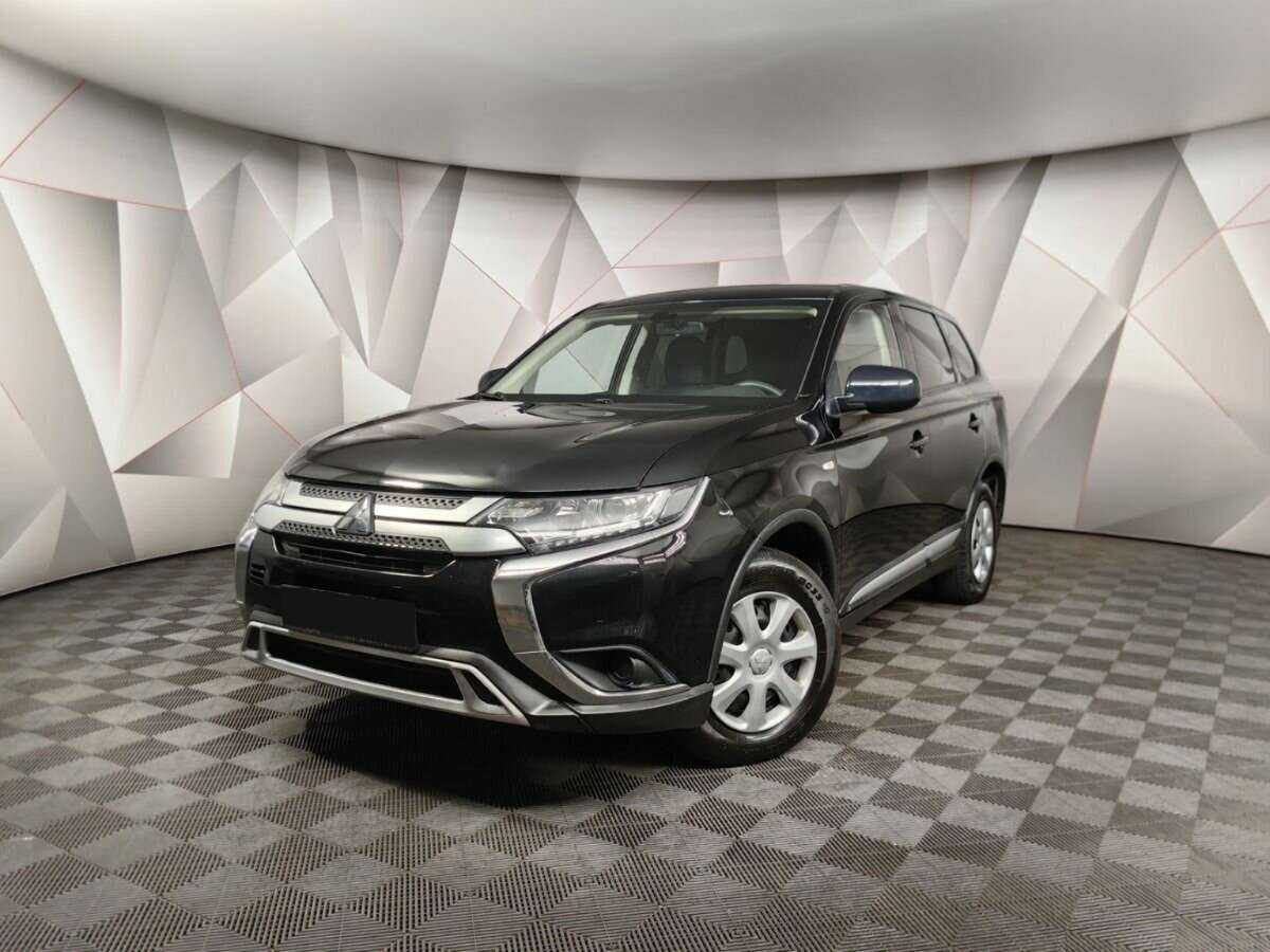 Mitsubishi Outlander, 2020 - фото №1