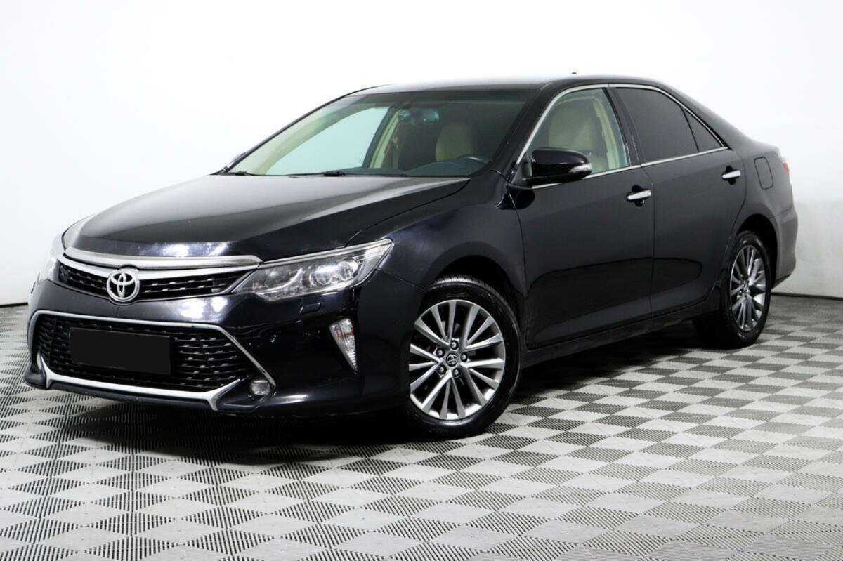 Toyota Camry, 2017 - фото №1