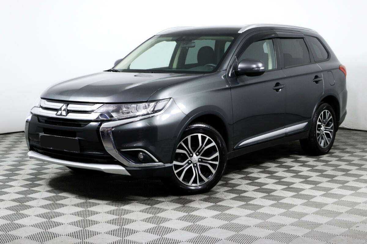 Mitsubishi Outlander, 2018 - фото №1