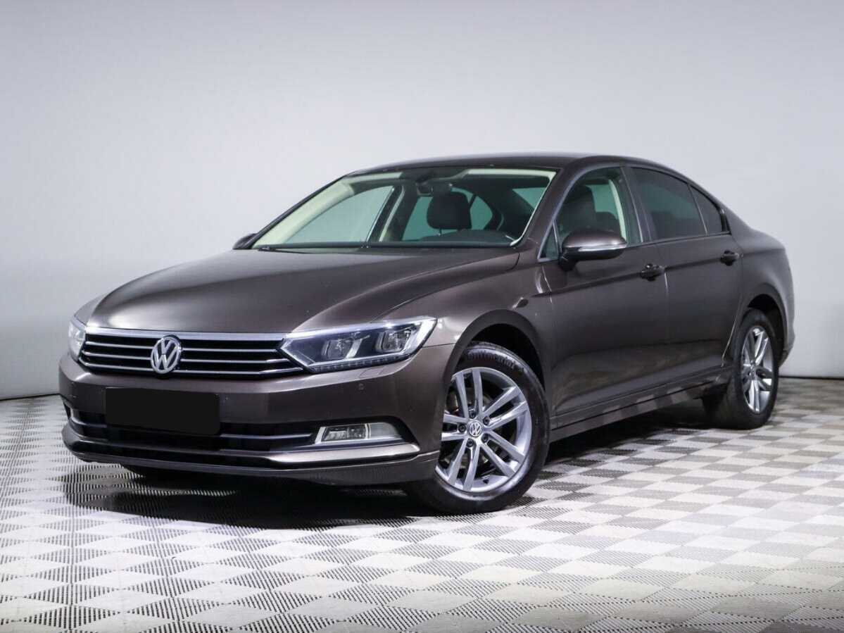Volkswagen Passat, 2016 - фото №1