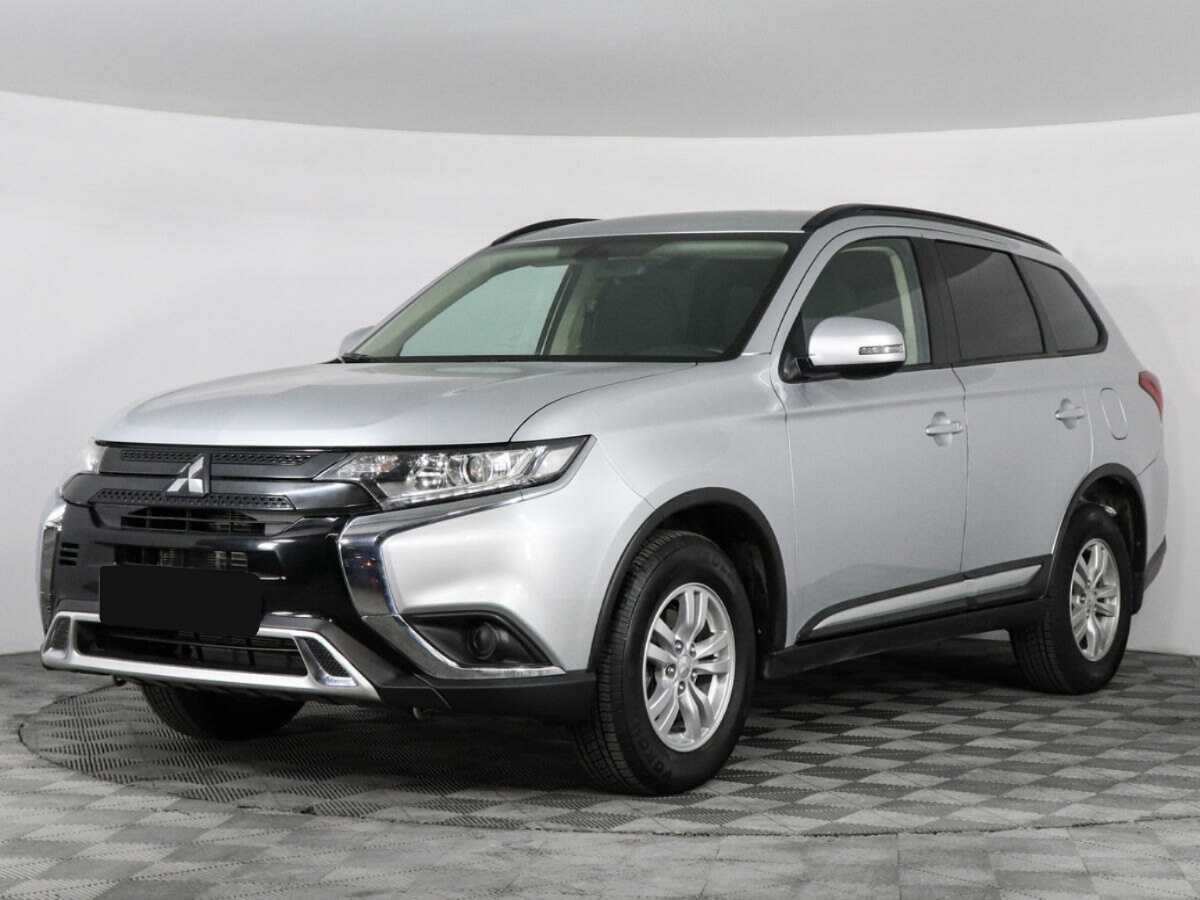 Mitsubishi Outlander, 2022 - фото №1
