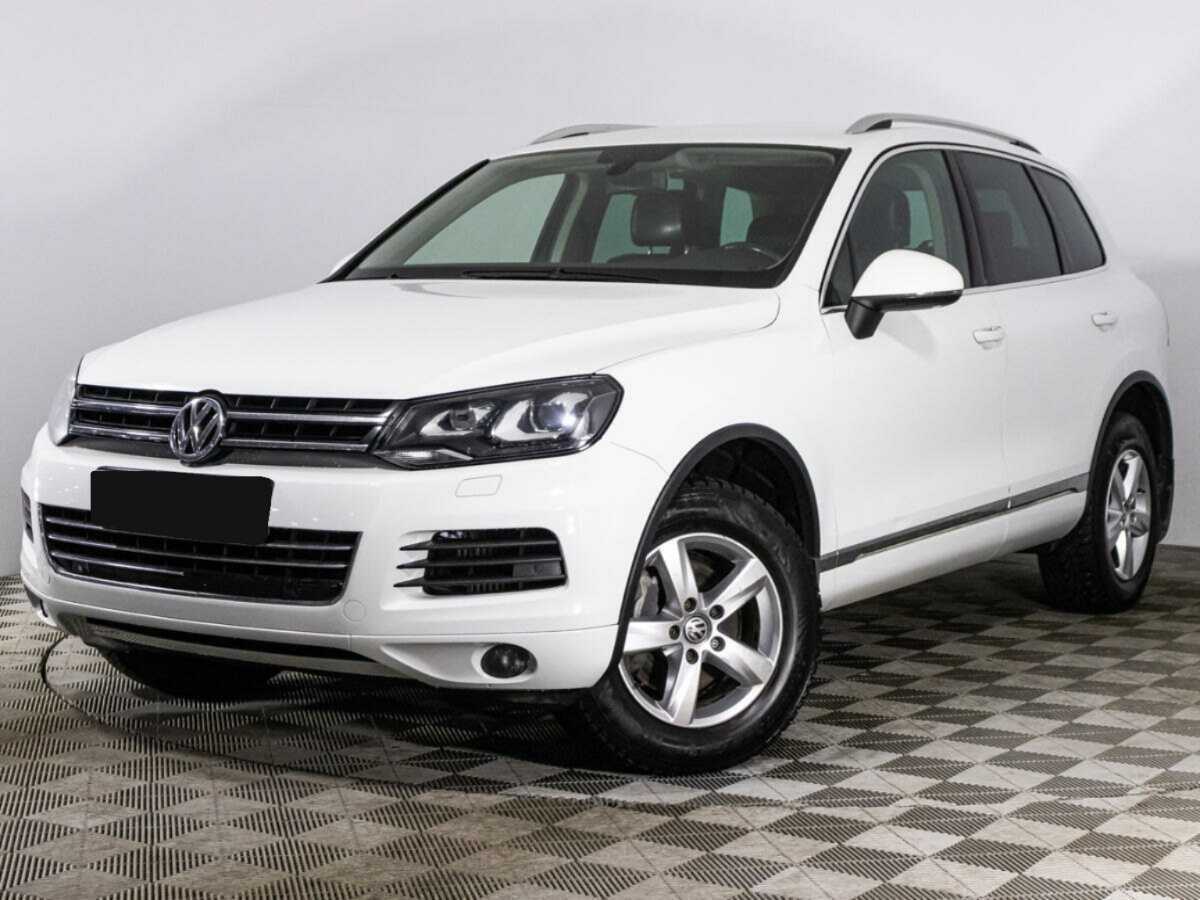 Volkswagen Touareg, 2013 - фото №1