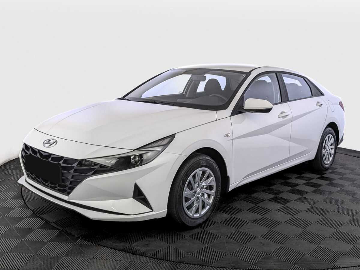 Hyundai Elantra, 2022