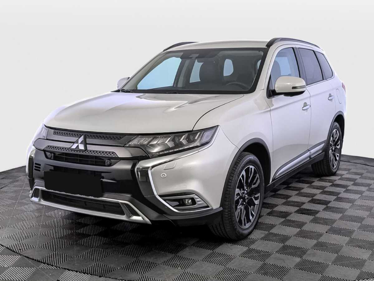Mitsubishi Outlander, 2021