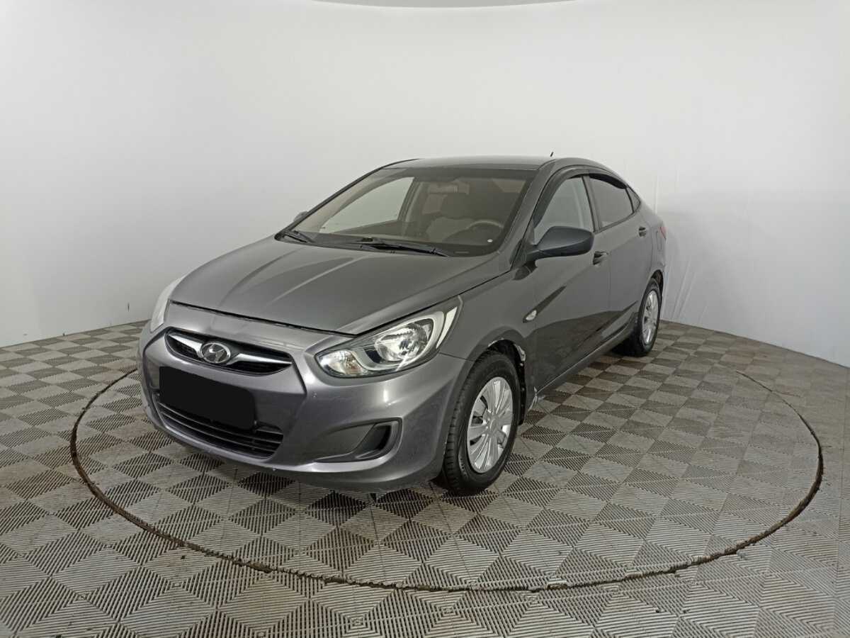 Hyundai Solaris, 2013 - фото №1