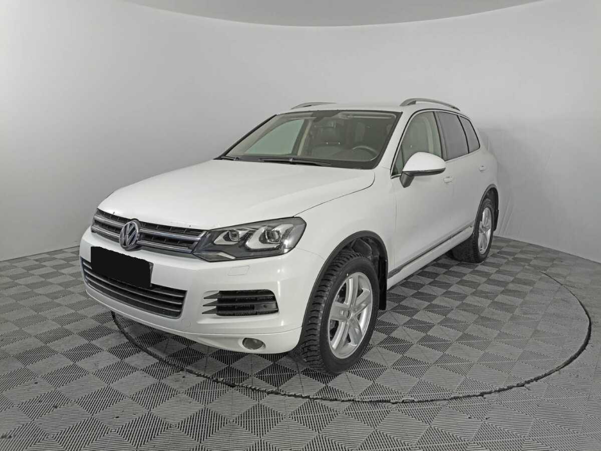 Volkswagen Touareg, 2013 - фото №1