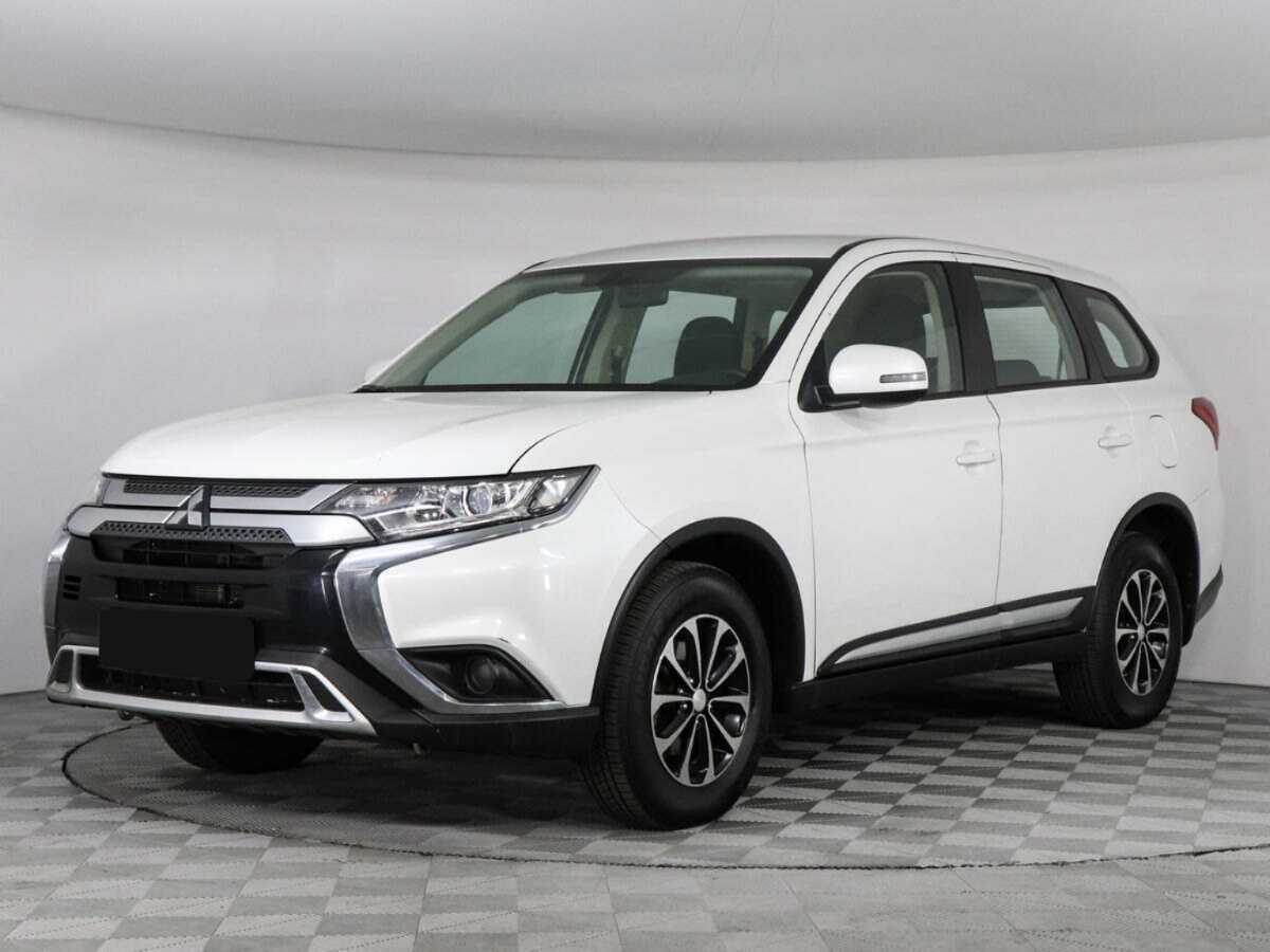 Mitsubishi Outlander, 2020