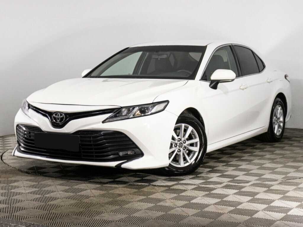 Toyota Camry, 2018 - фото №1