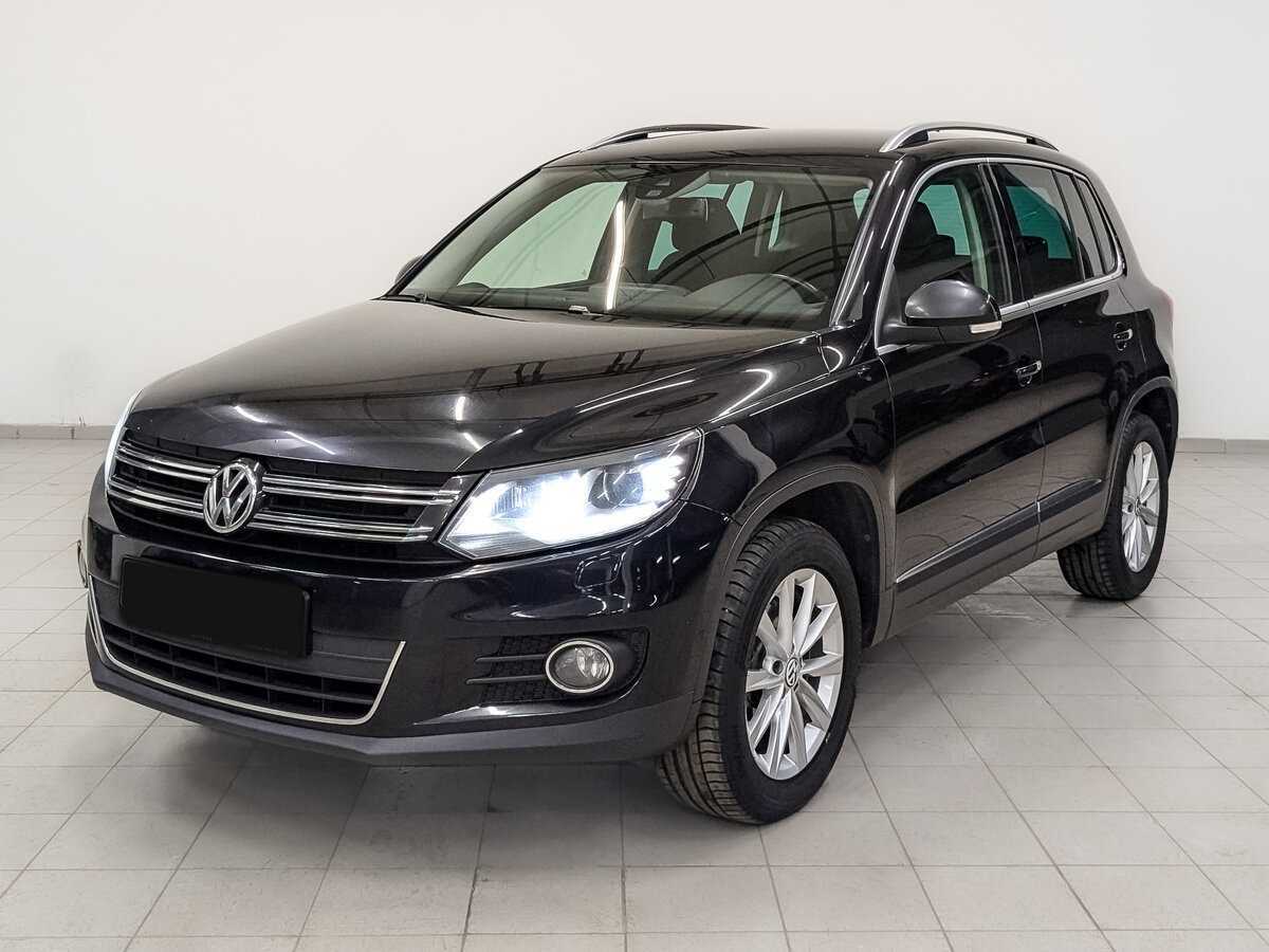 Volkswagen Tiguan, 2015 - фото №1