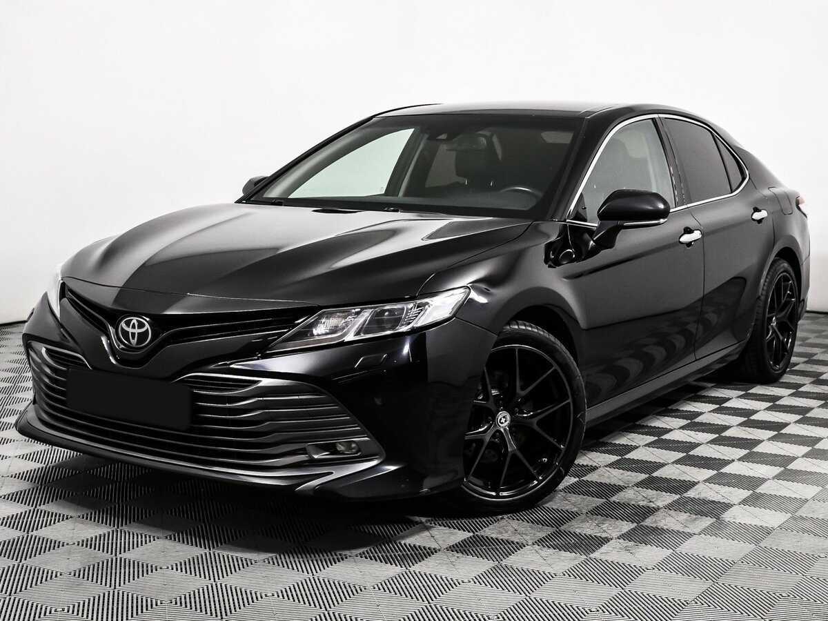 Toyota Camry, 2019 - фото №1
