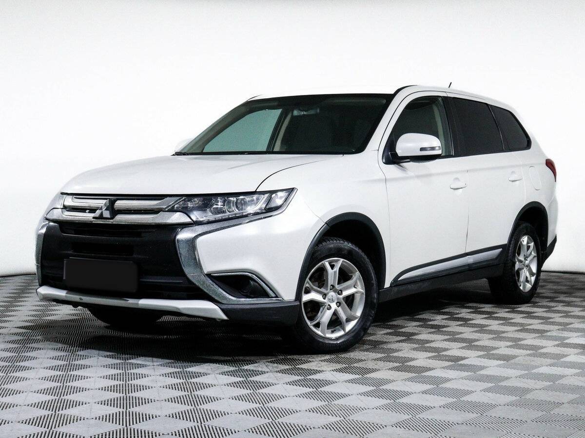 Mitsubishi Outlander, 2015