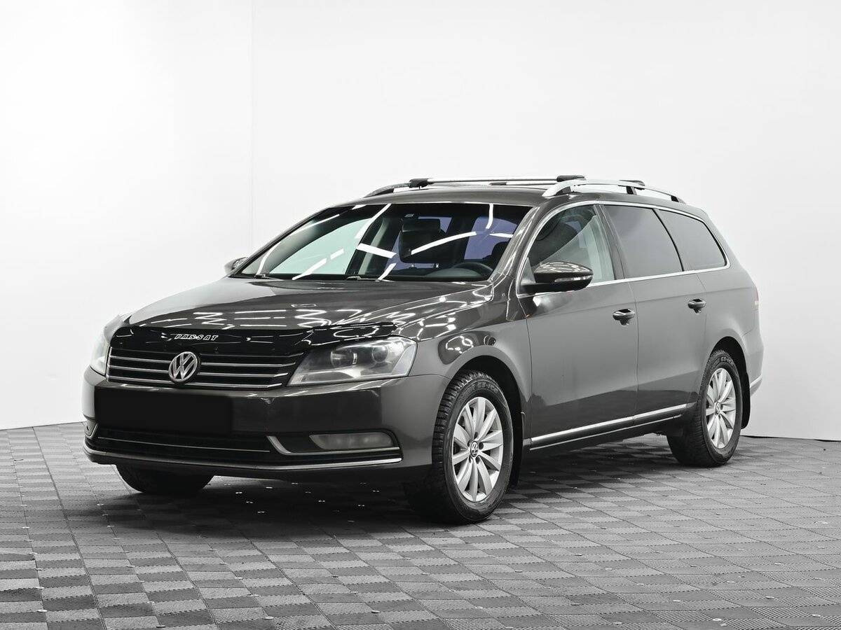 Volkswagen Passat, 2012 - фото №1