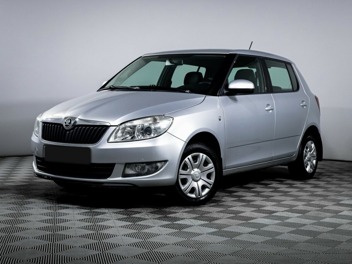 Skoda Fabia II Рестайлинг, 2014 - фото №1