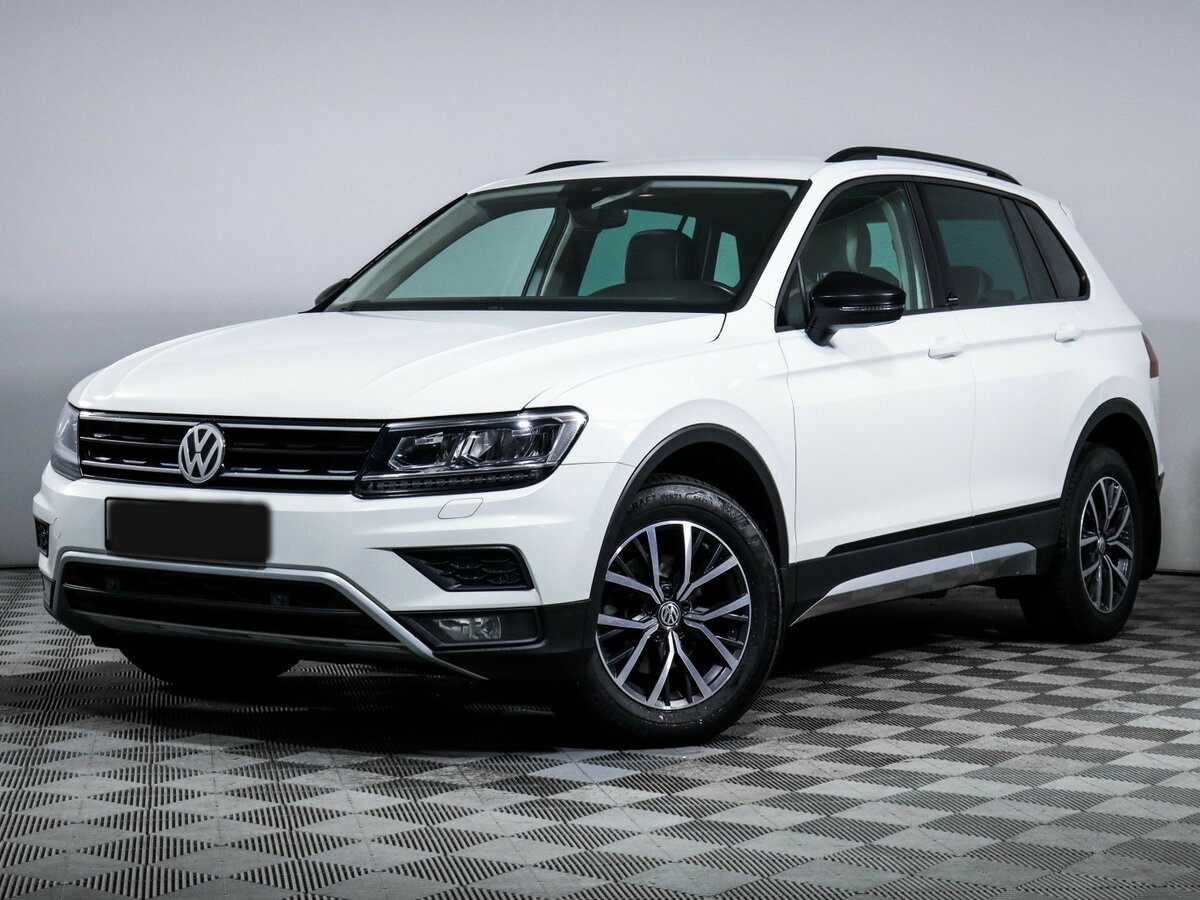 Volkswagen Tiguan II, 2020 - фото №1