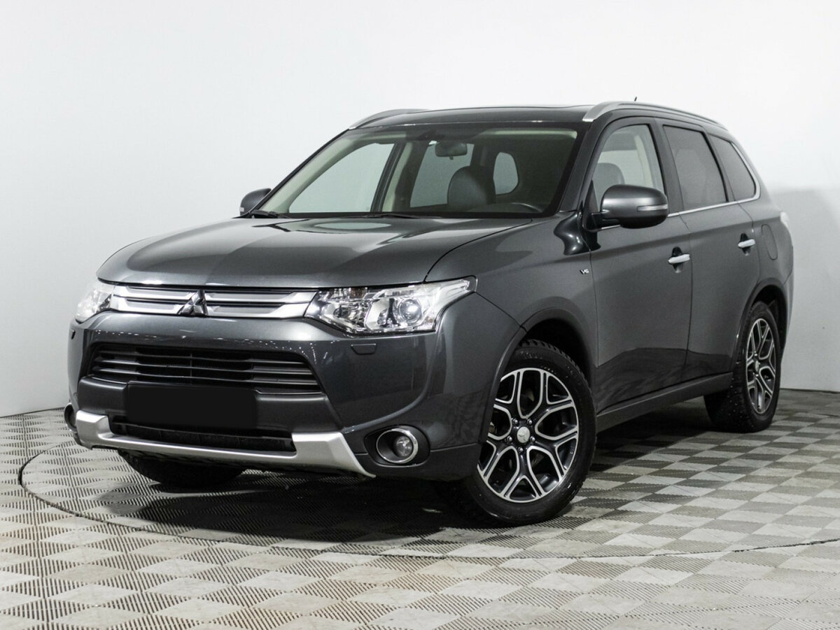Mitsubishi Outlander III Рестайлинг, 2014 - фото №1